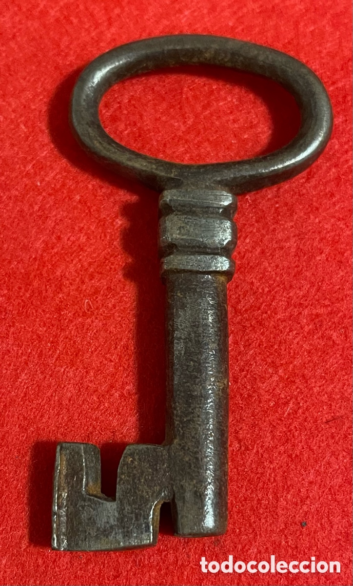 Antig&uuml;edades: Antigua llave de Forja del siglo XVIII. - Foto 1