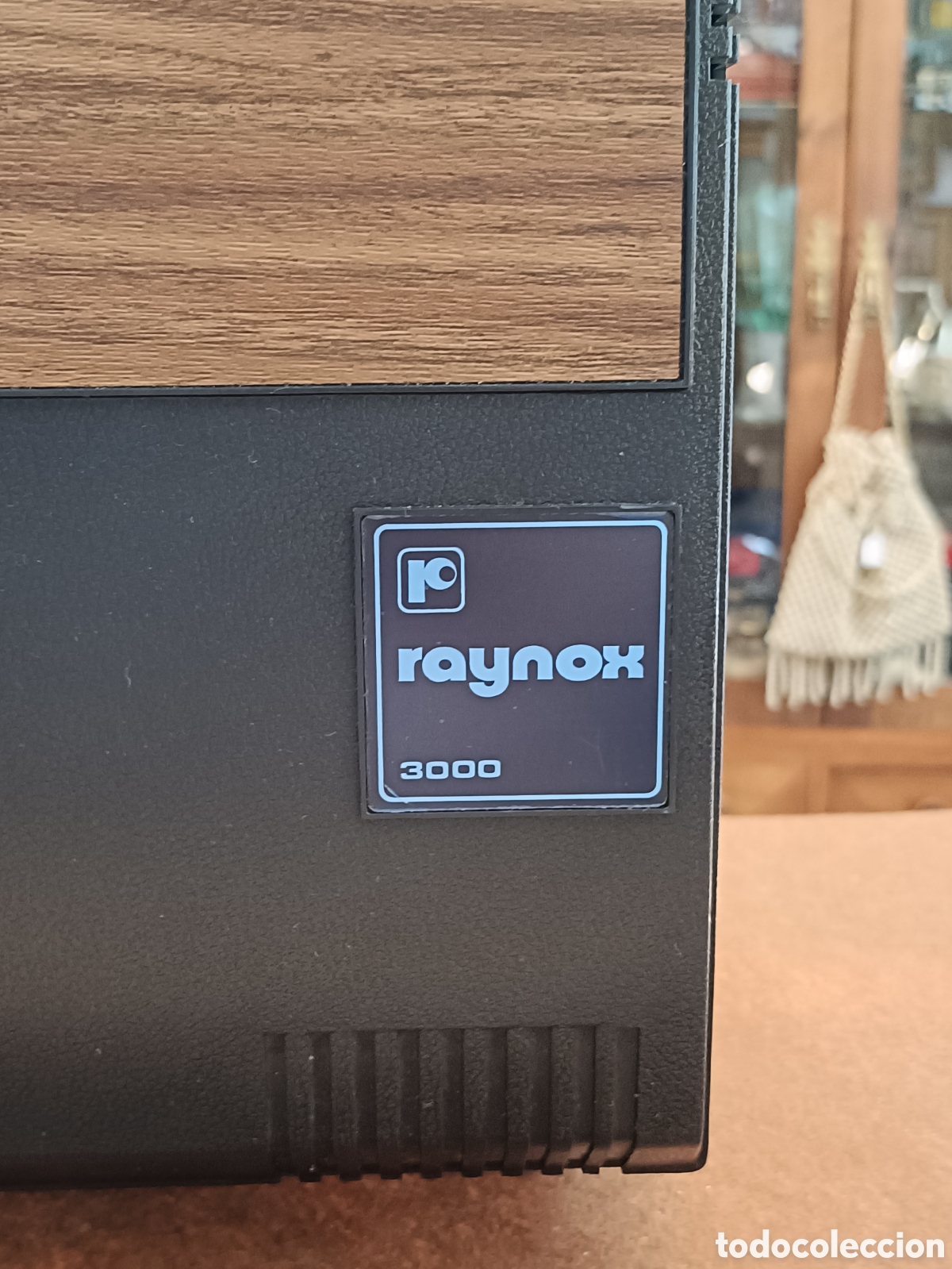 Antig&uuml;edades: ANTIGUO PROYECTOR RAYNOX . A REVISAR. - Foto 3
