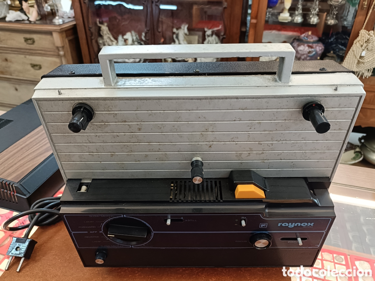 Antig&uuml;edades: ANTIGUO PROYECTOR RAYNOX . A REVISAR. - Foto 17