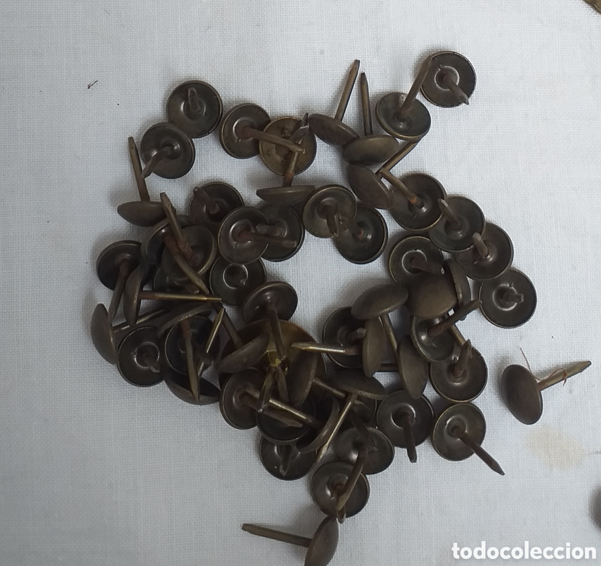Antig&uuml;edades: Tachuelas-Chinchetas de varios tipos - Foto 2