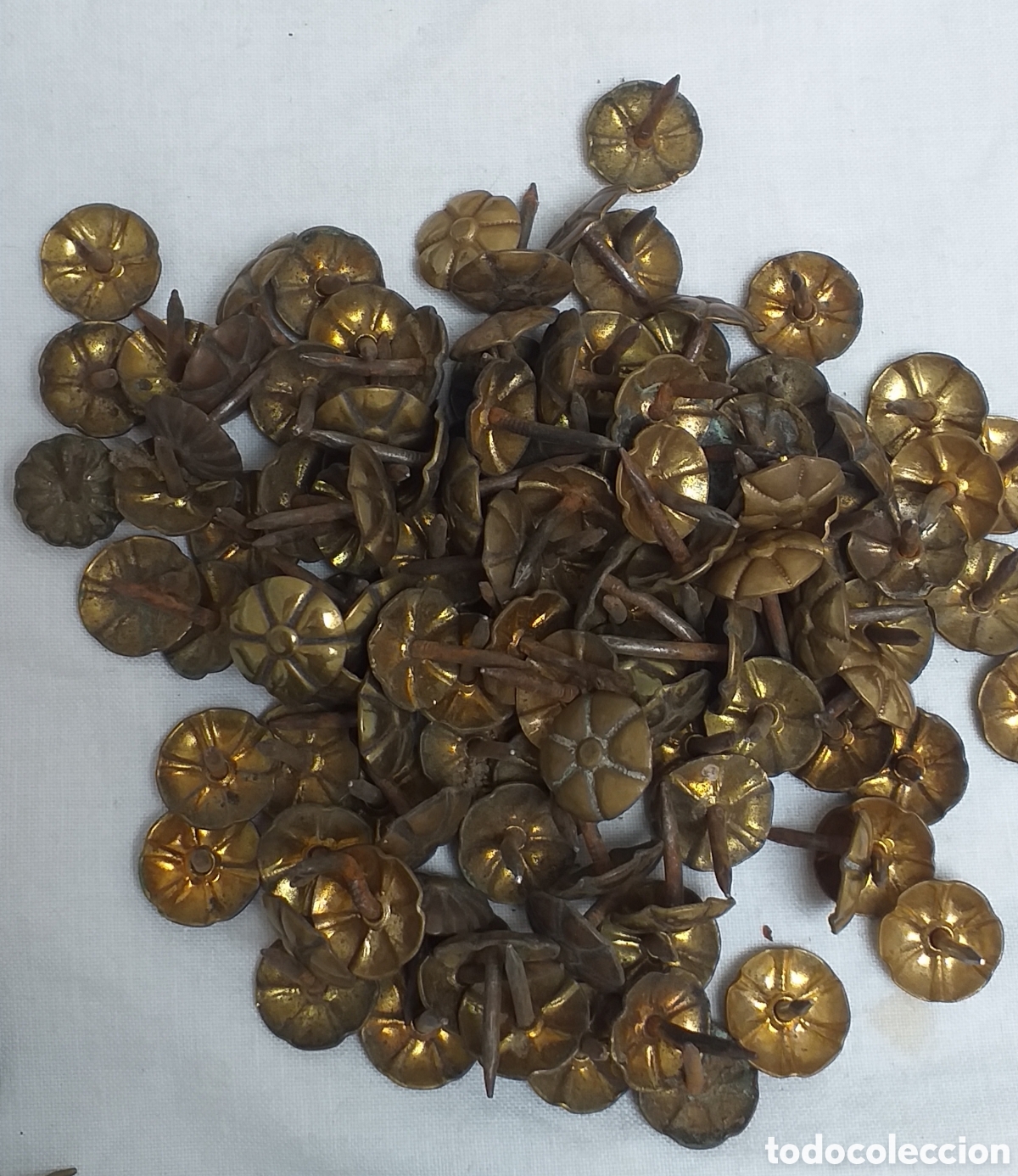 Antig&uuml;edades: Tachuelas-Chinchetas de varios tipos - Foto 3