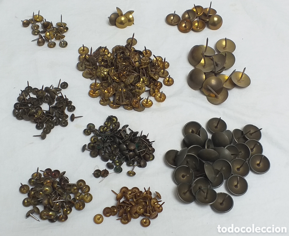 Antig&uuml;edades: Tachuelas-Chinchetas de varios tipos - Foto 1