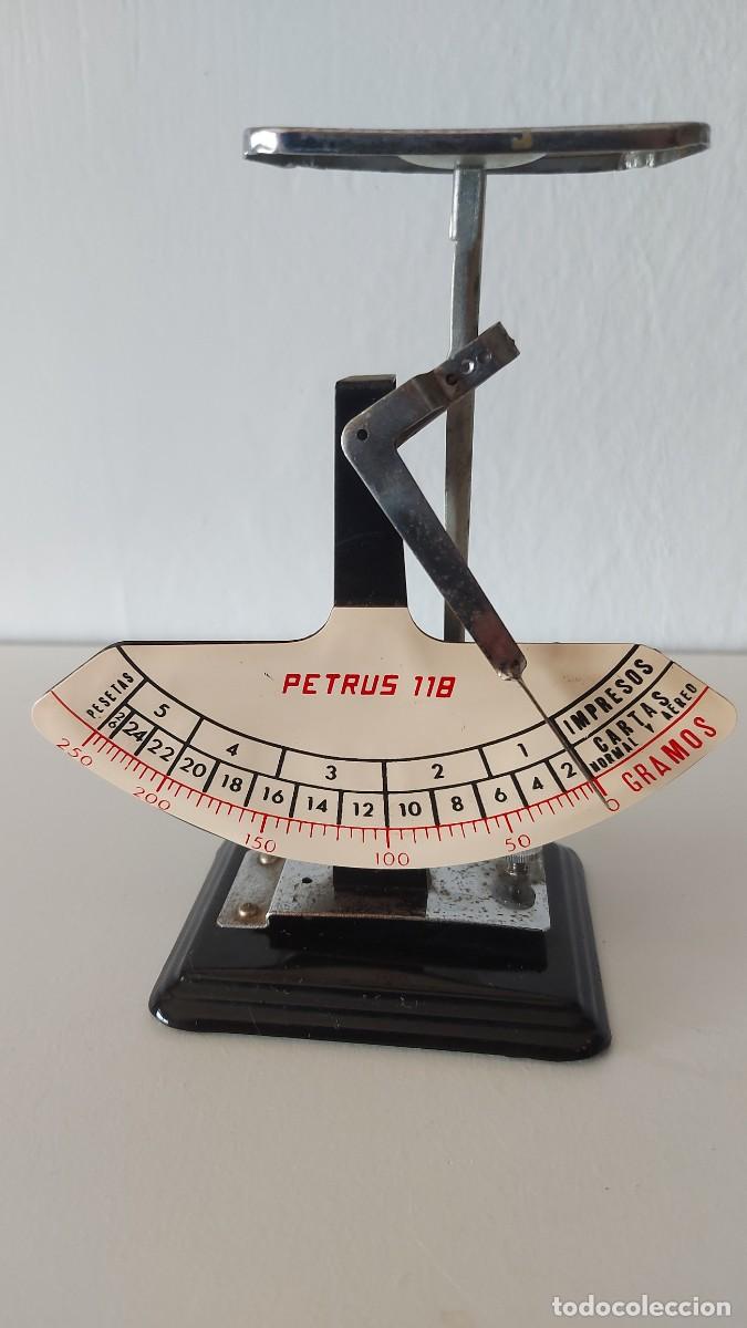 Antig&uuml;edades: PESA CARTAS PETRUS 118 - Foto 1