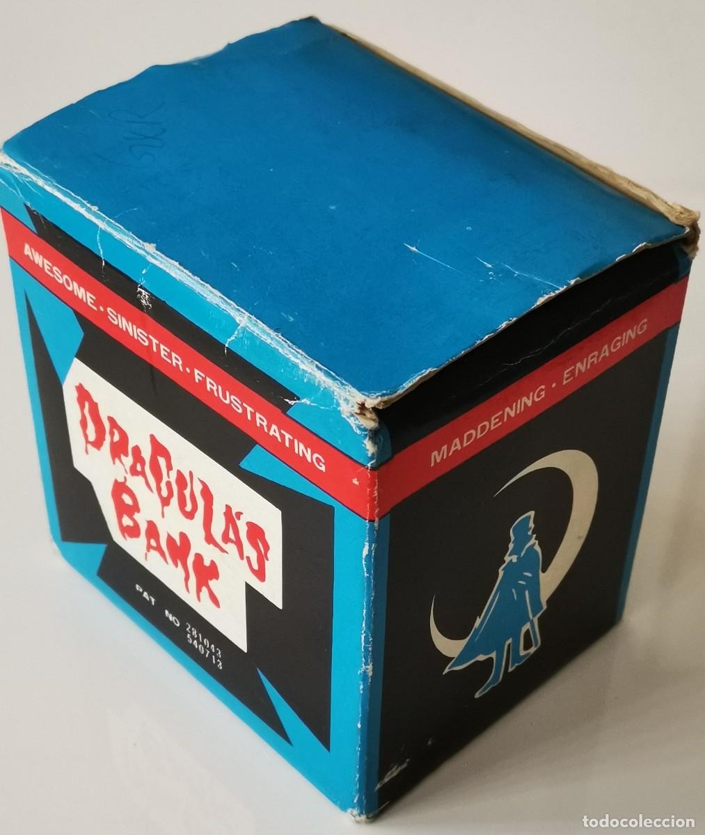 Antig&uuml;edades: Terrorifica hucha &ldquo;Draculas Bank&rdquo; el Banco de Dr&aacute;cula - Foto 1