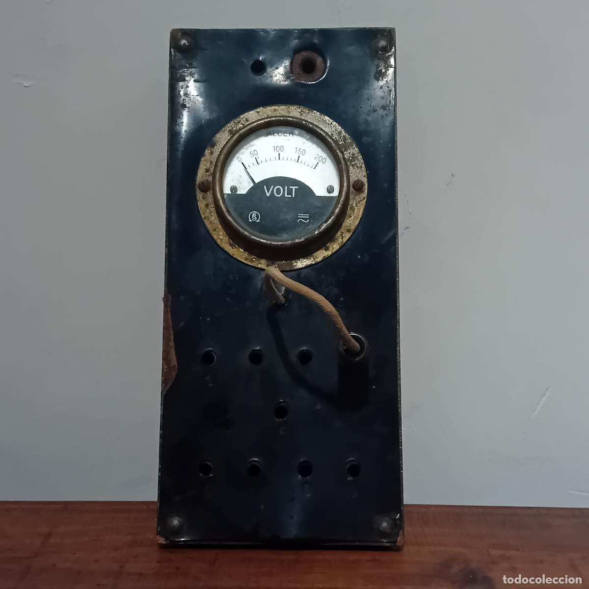 Antig&uuml;edades: FRONTAL DE CAJA ELEVADOR REDUCTOR CON VOLT&Iacute;METRO - Foto 1
