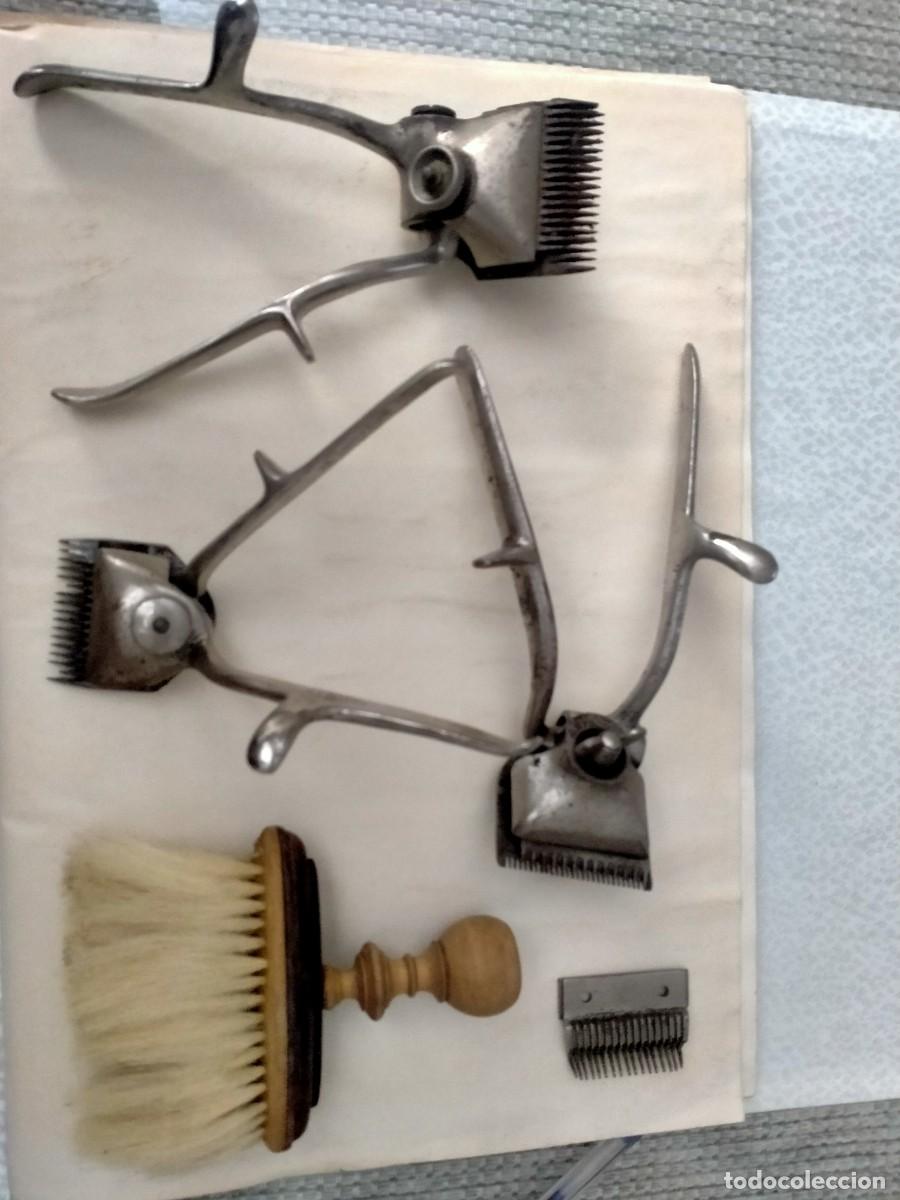 Antig&uuml;edades: navajas afeitar barberia etc - Foto 1