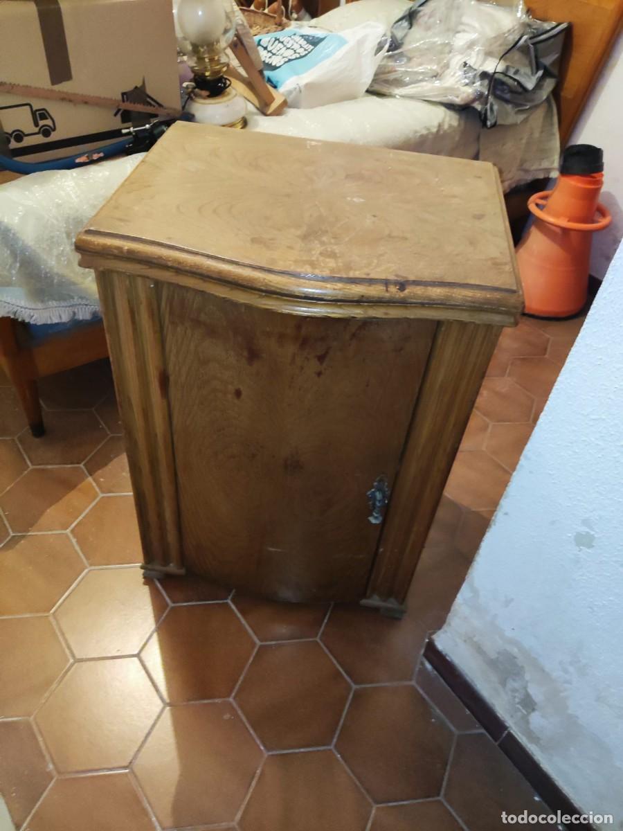 Antig&uuml;edades: M&aacute;quina de coser Singer - Foto 1