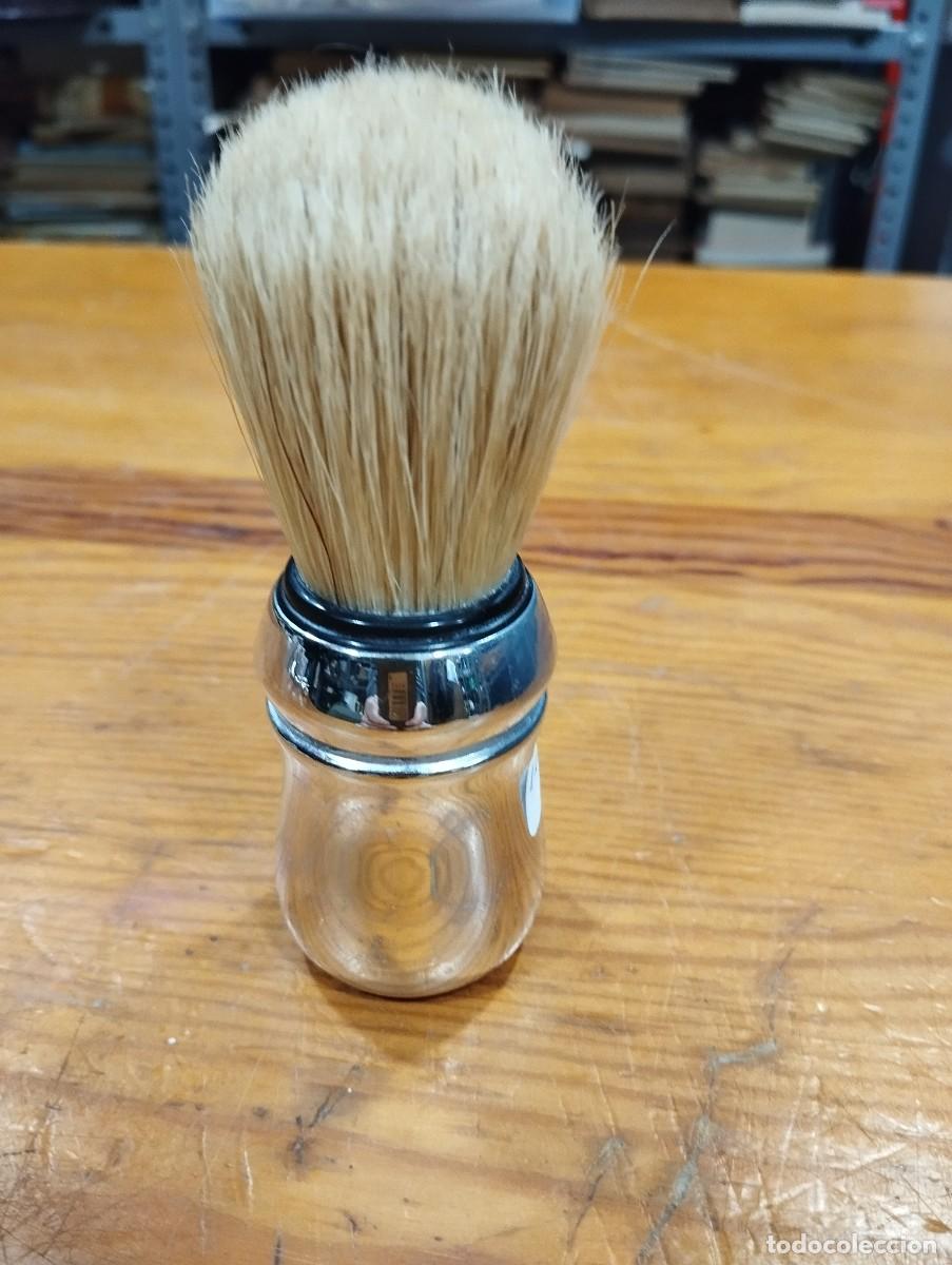 Antig&uuml;edades: BROCHA DE AFEITAR OMEGA MADE IN ITALY. - Foto 2