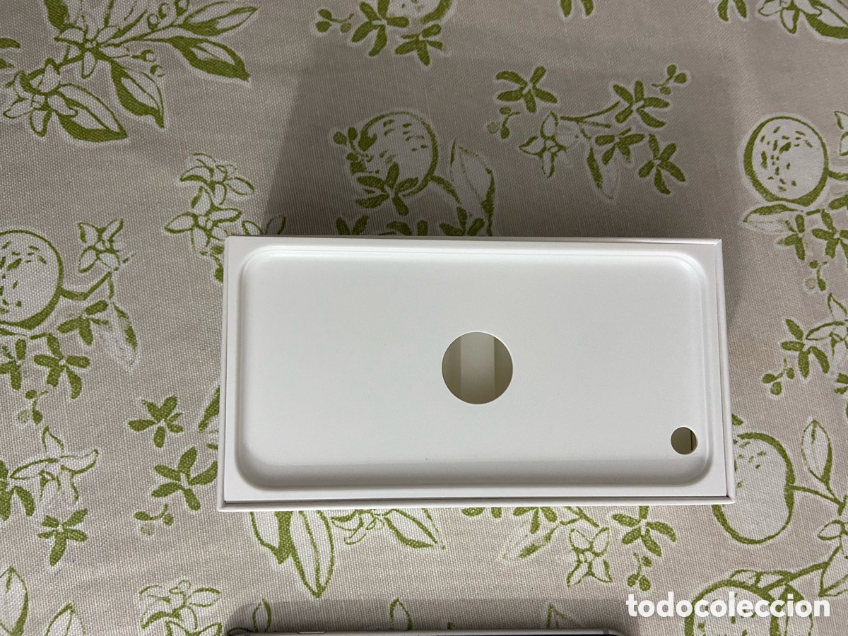 Tel&eacute;fonos: iPhone 6 Plus. Funcionando, pero sin cargador - Foto 3