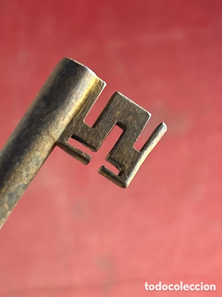 Antig&uuml;edades: LLAVE ANTIGUA DE FORJA CURIOSA - Foto 2