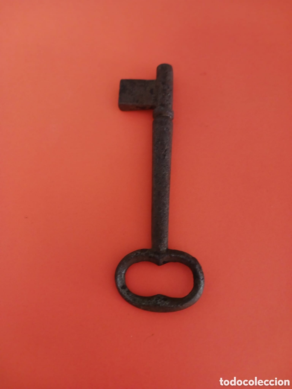 Antig&uuml;edades: Llave antigua hierro de puerta - Foto 3
