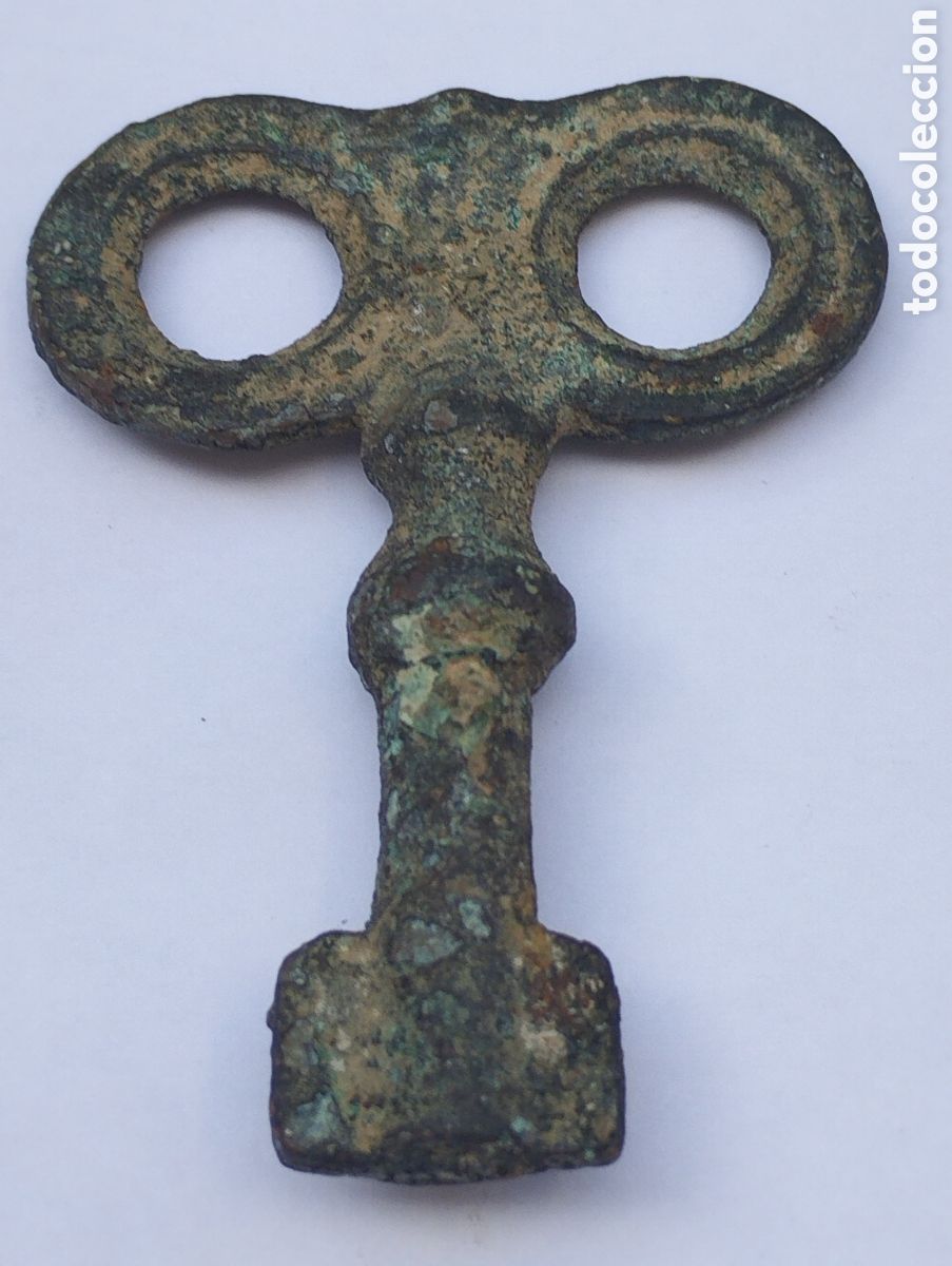 Antig&uuml;edades: Muy antigua y rara llave de bronze - Foto 1