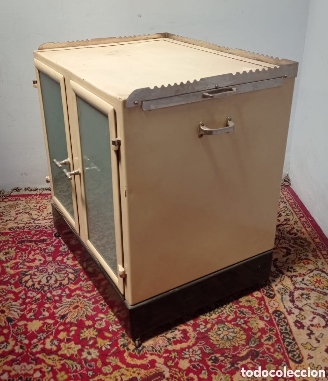 Antig&uuml;edades: Mueble medico oftalm&oacute;logo. - Foto 3