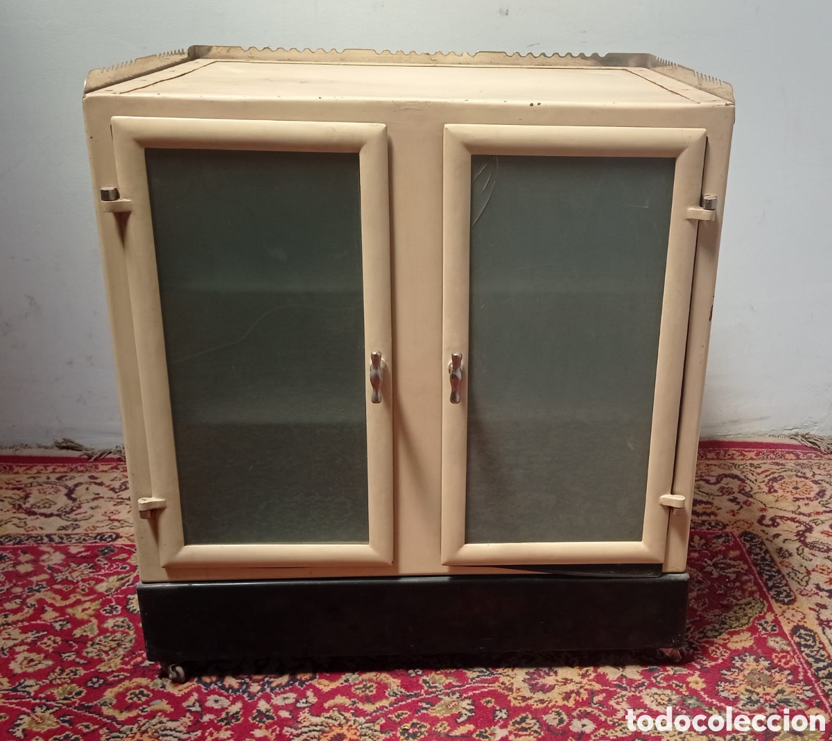 Antig&uuml;edades: Mueble medico oftalm&oacute;logo. - Foto 1