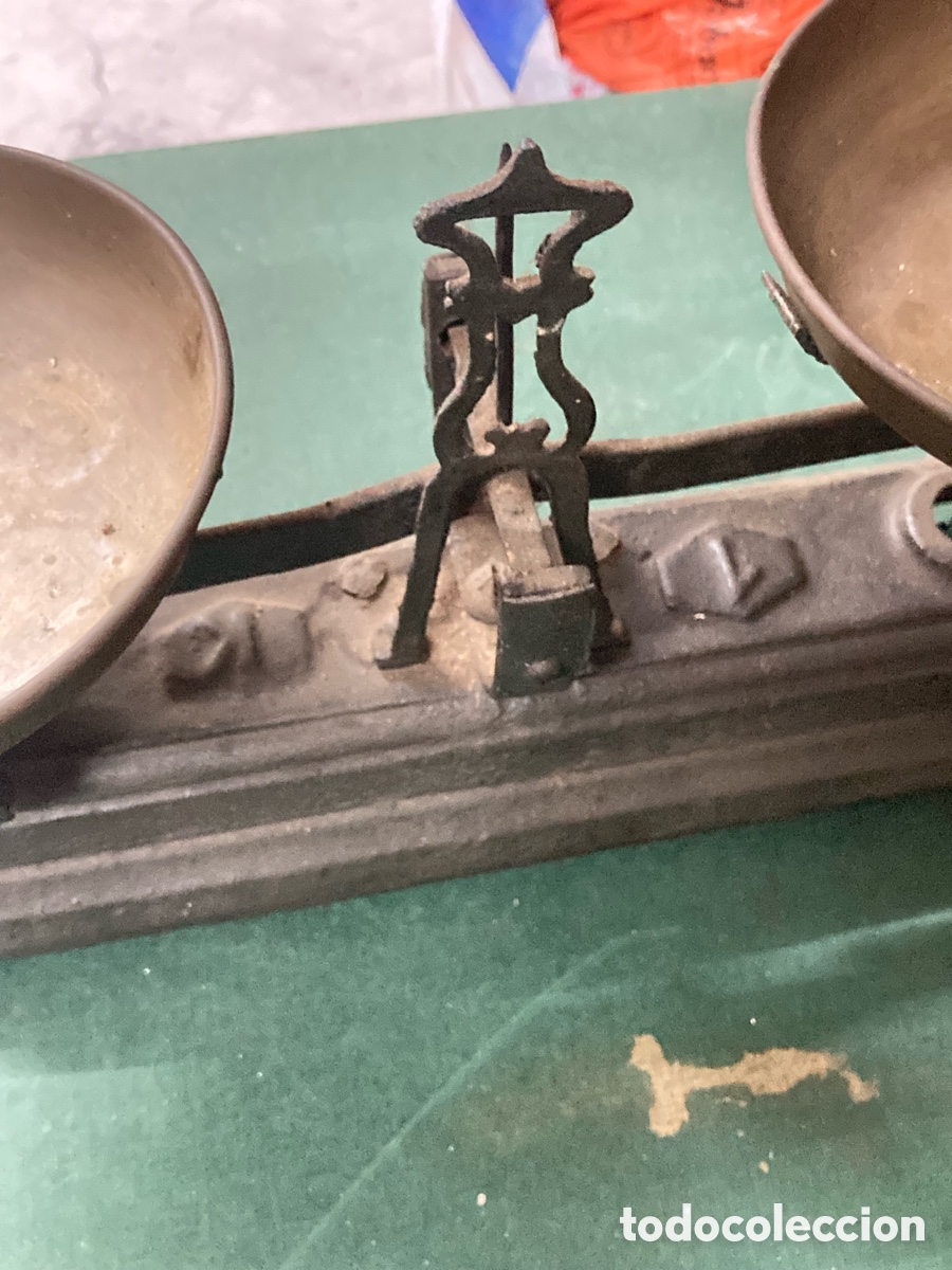 Antig&uuml;edades: Balanza de hierro fundido antigua de equilibrio - Foto 1