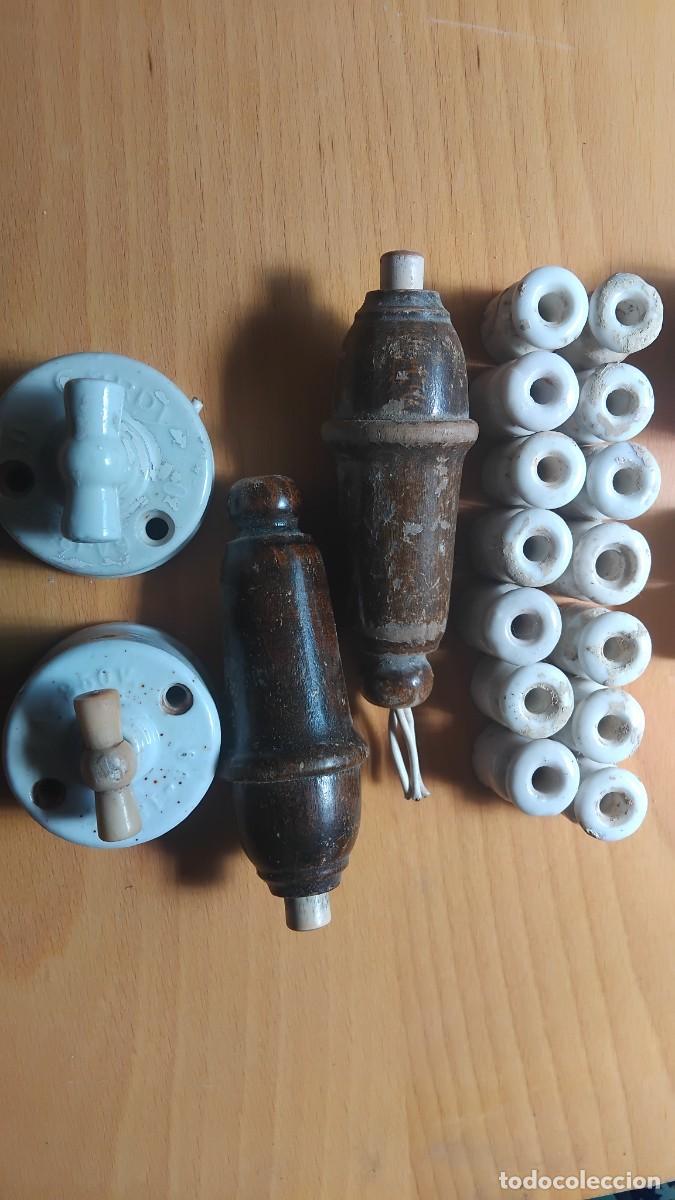 Antig&uuml;edades: LOTE MATERIAL ELECTRICO PORCELANA - Foto 2