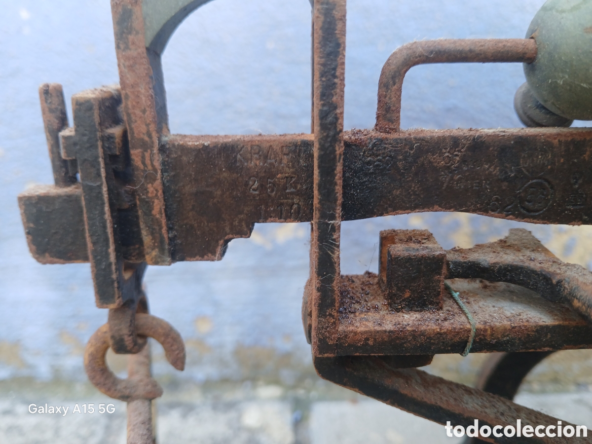 Antig&uuml;edades: ANTIGUA BASCULA CON JUEGO DE PESAS. - Foto 4