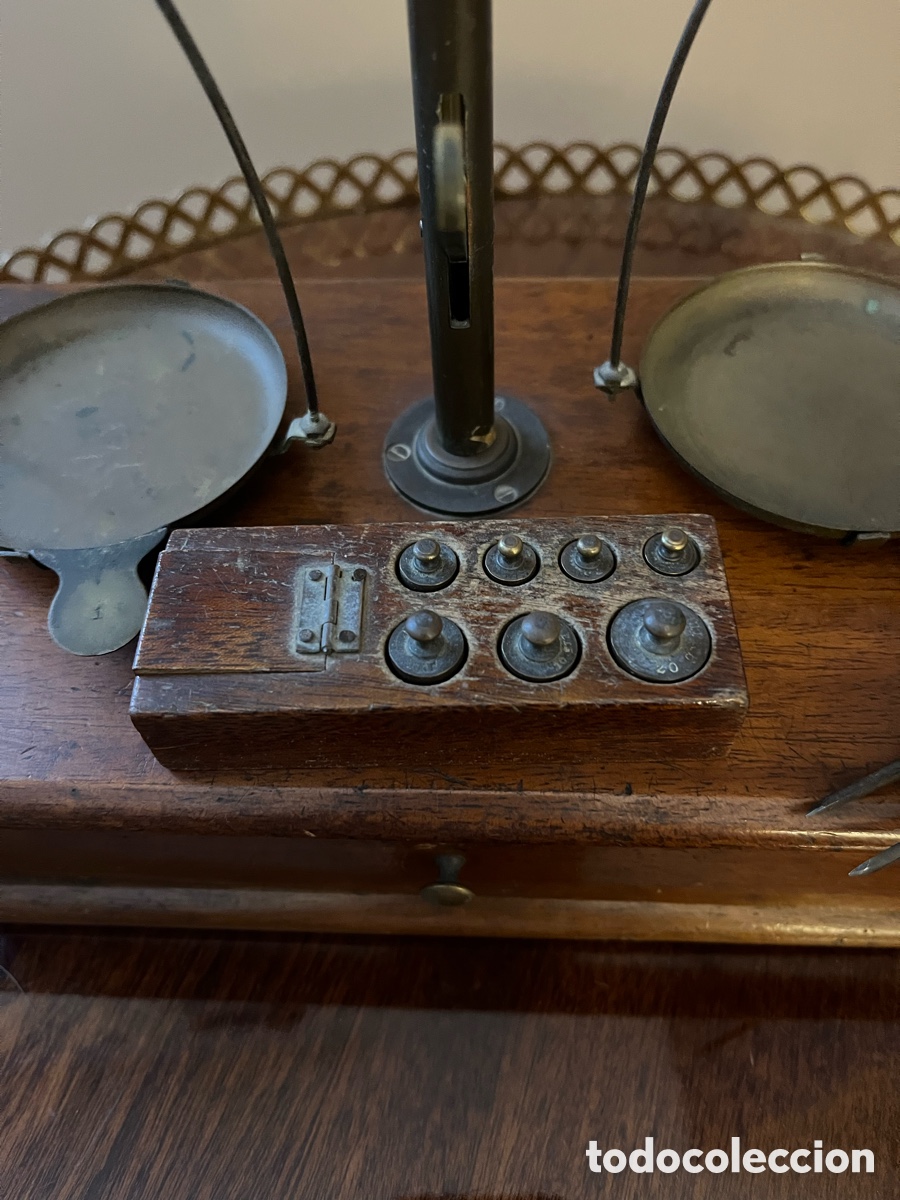 Antig&uuml;edades: Antigua balanza de precisi&oacute;n de joyer&iacute;a - Foto 3