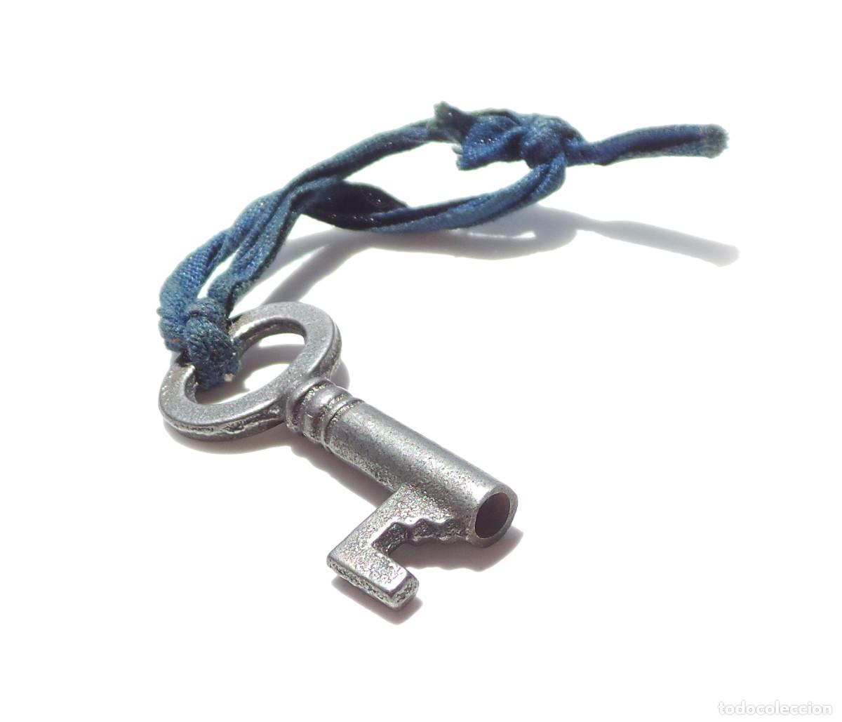 Antig&uuml;edades: LLAVE DE HIERRO.- 3,9 CM DE LARGO. APROX. - Foto 4
