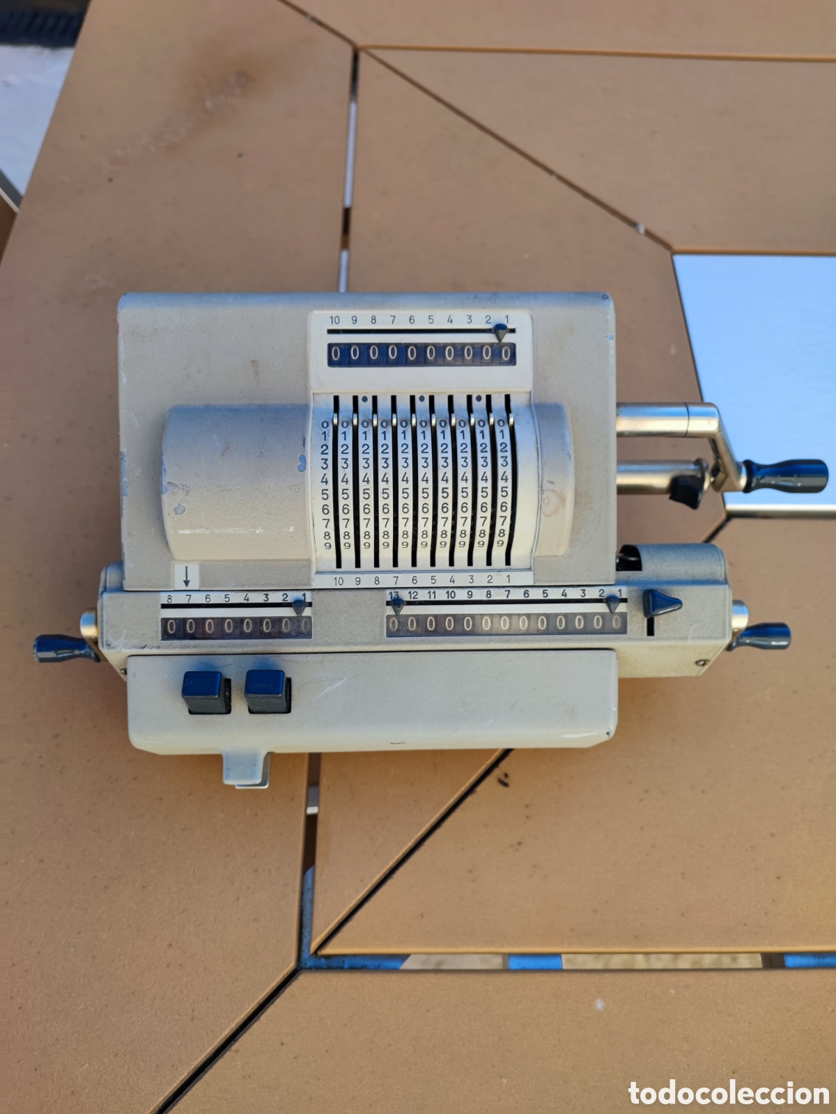 Antig&uuml;edades: Calculadora mec&aacute;nica Odhner - Foto 1