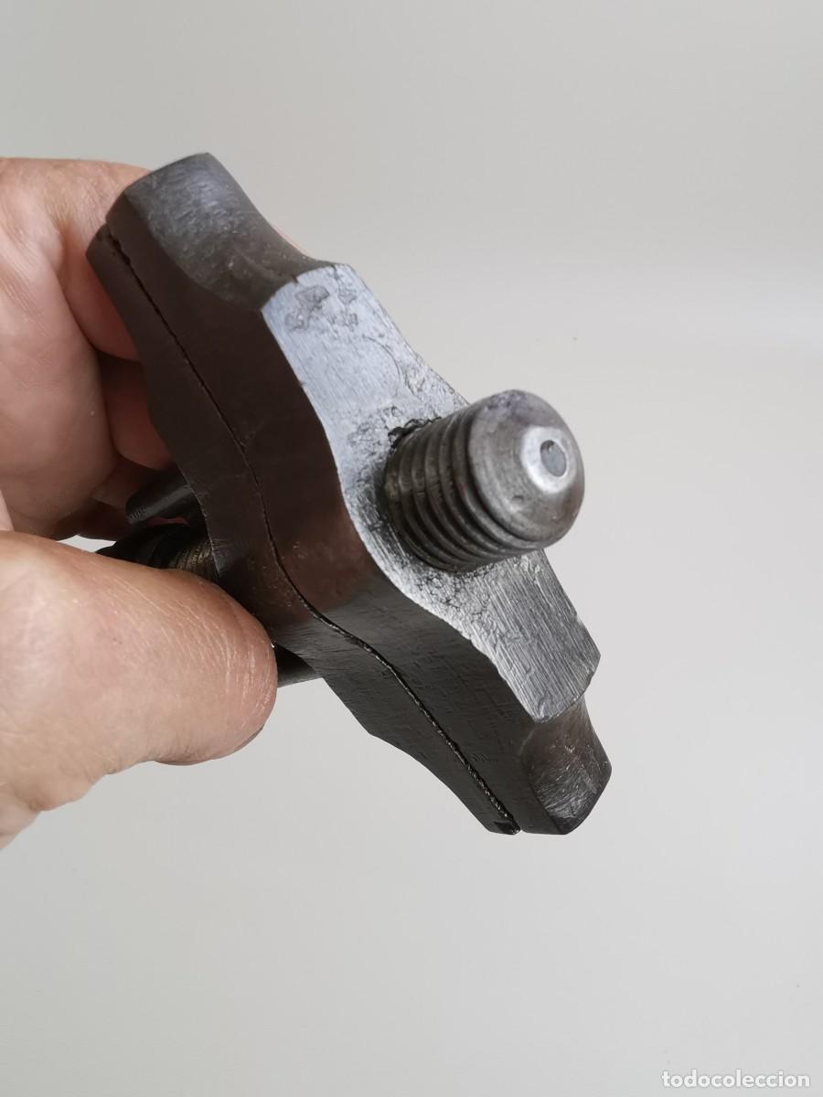 Antig&uuml;edades: LLAVE INGLESA MULTIUSOS MARTILLO - MANGO EN MADERA - Foto 10