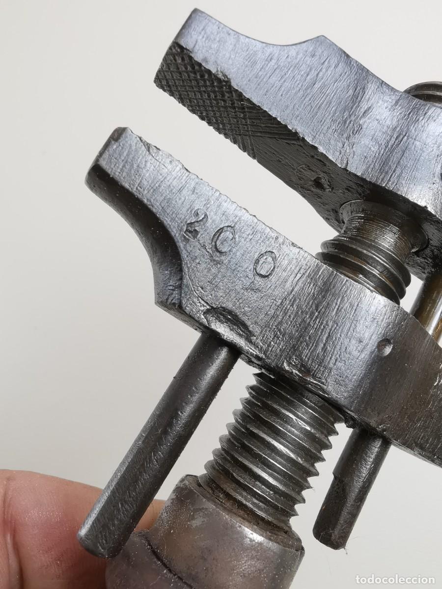 Antig&uuml;edades: LLAVE INGLESA MULTIUSOS MARTILLO - MANGO EN MADERA - Foto 18