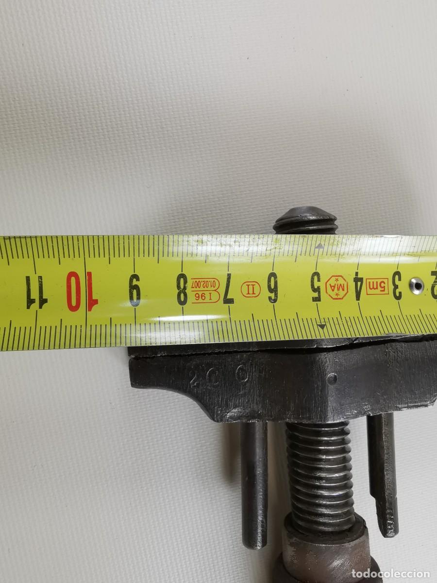Antig&uuml;edades: LLAVE INGLESA MULTIUSOS MARTILLO - MANGO EN MADERA - Foto 22