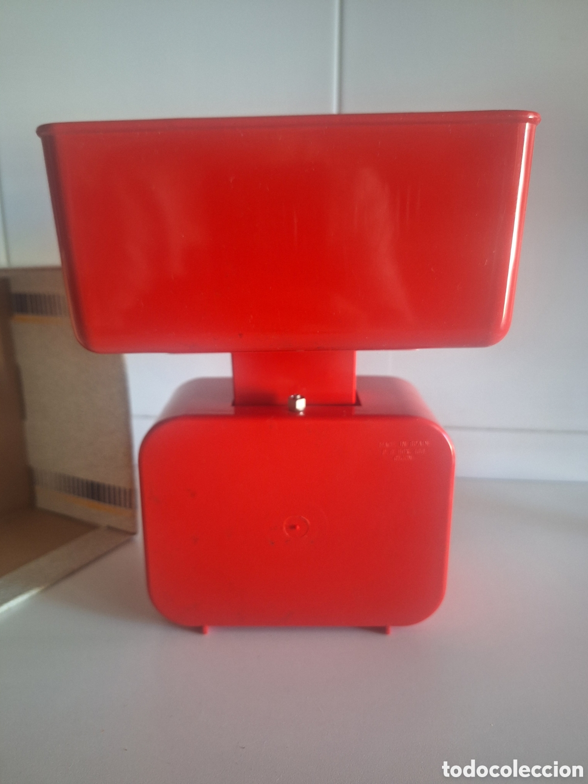 Antig&uuml;edades: Balanza de cocina antigua roja - Foto 4
