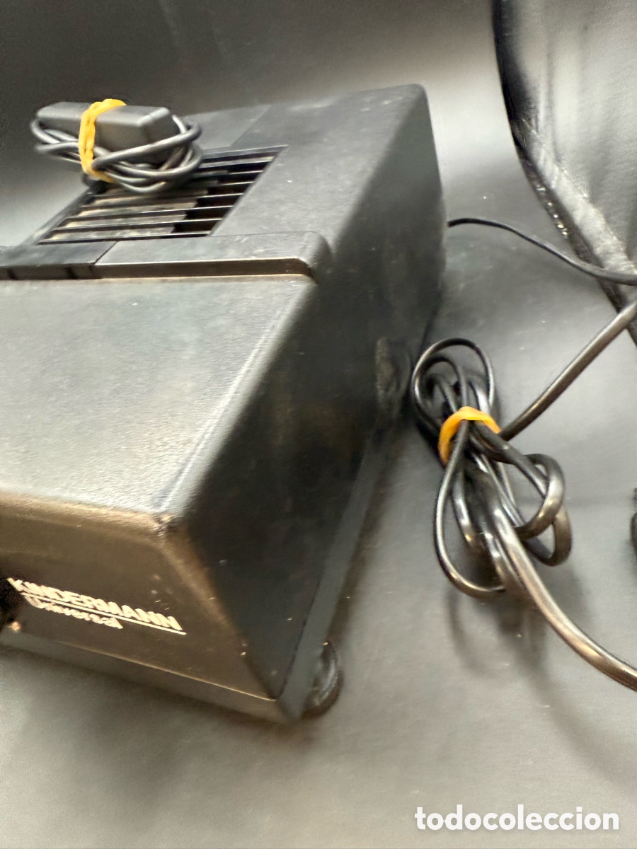 Antig&uuml;edades: Proyector de diapositivas Kindermann con mando y funcionando - Foto 3