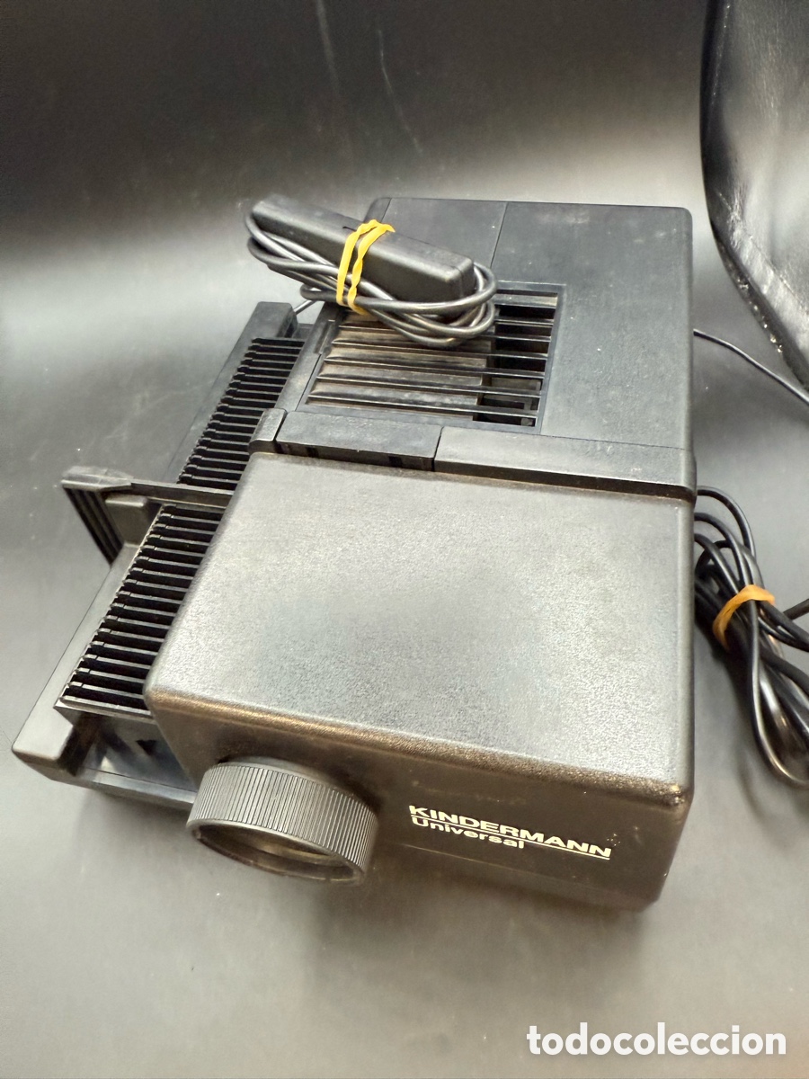 Antig&uuml;edades: Proyector de diapositivas Kindermann con mando y funcionando - Foto 4