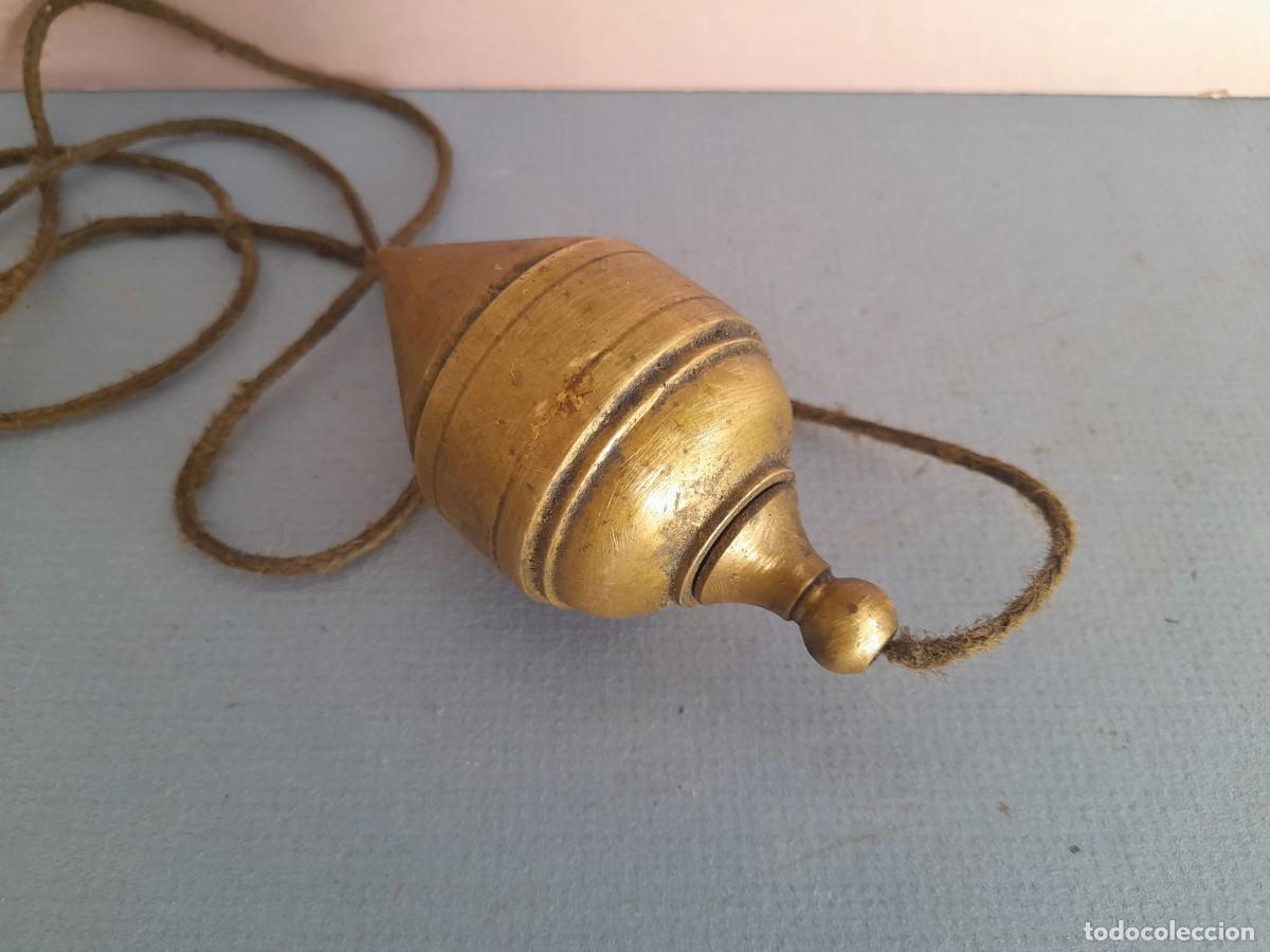 Antig&uuml;edades: plomada de laton , 146g, 10cm - Foto 3
