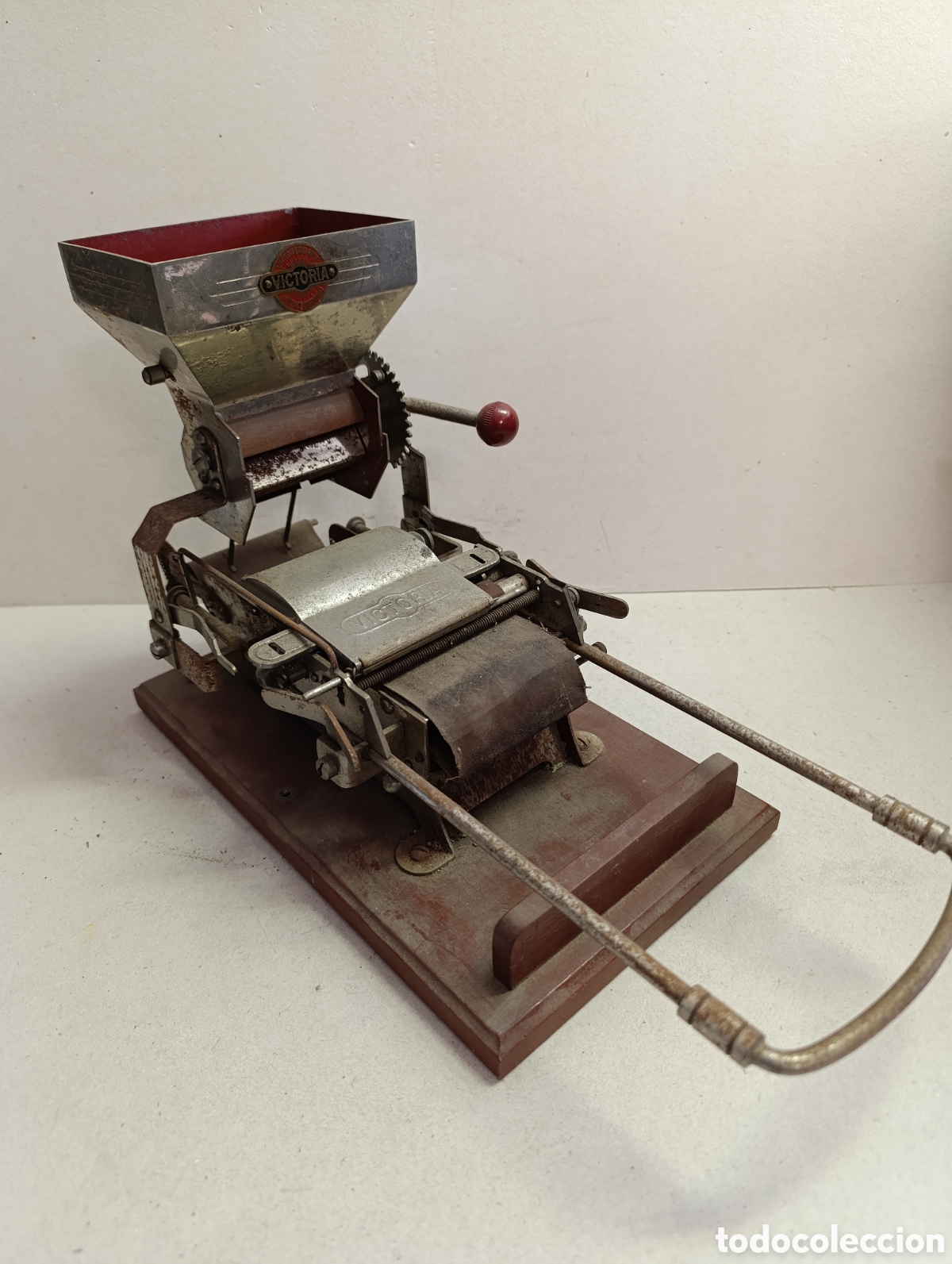 Antig&uuml;edades: MAQUINA DE TABACO VICTORIA. - Foto 14