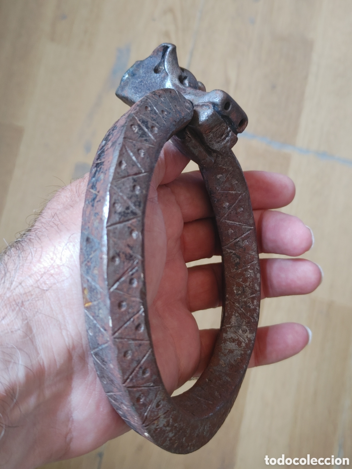 Antig&uuml;edades: Aldaba en hierro forjado con cabeza de dragon. - Foto 3