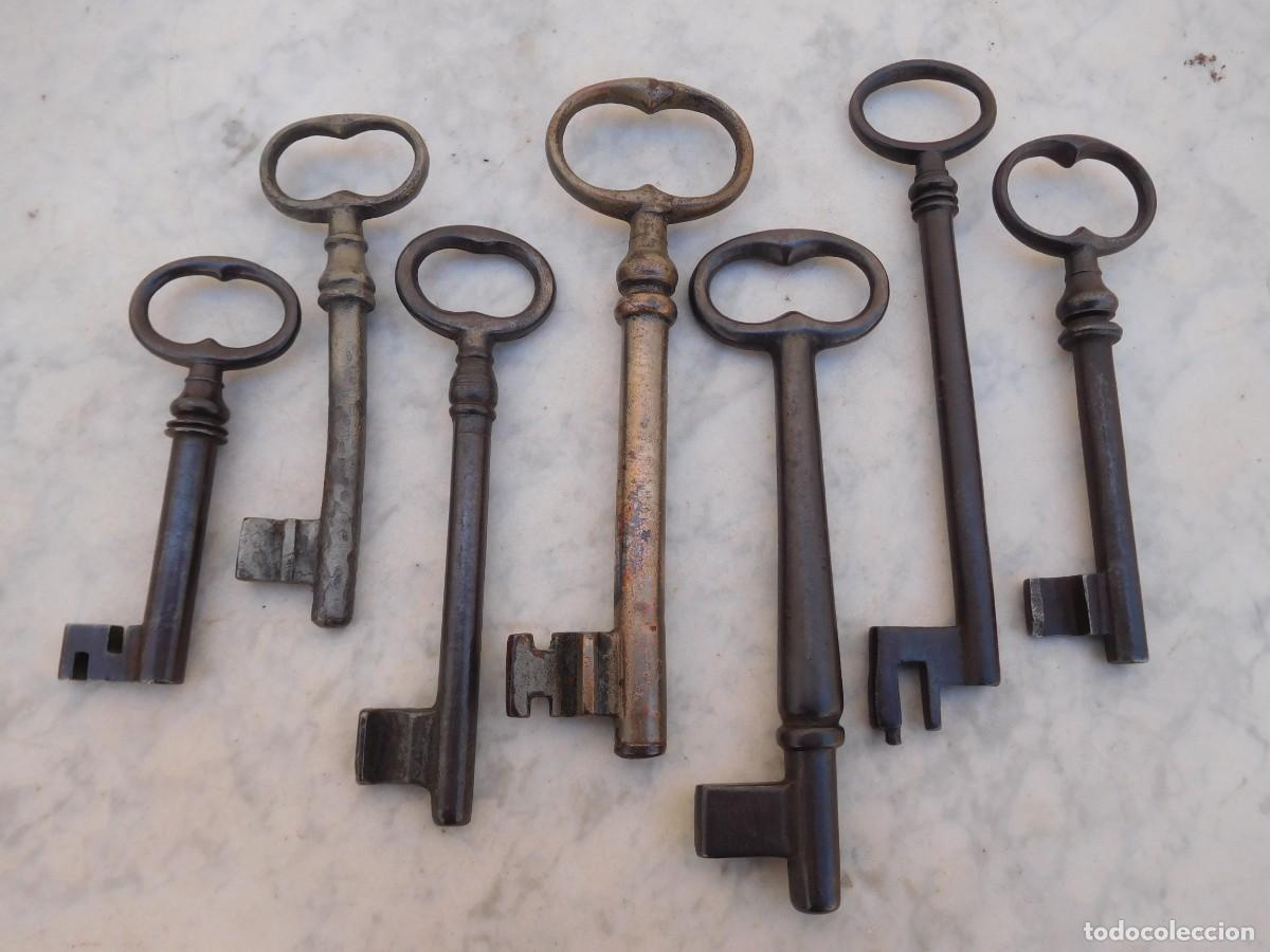 Antig&uuml;edades: Lote de 7 llaves antiguas - Foto 2