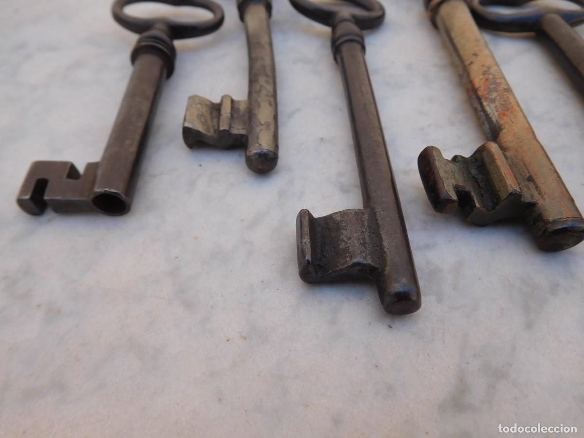 Antig&uuml;edades: Lote de 7 llaves antiguas - Foto 3