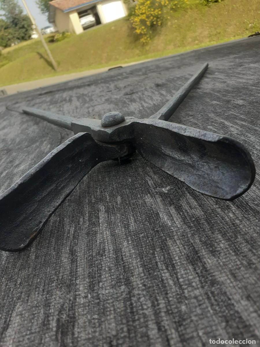 Antig&uuml;edades: Tenazas de herrero, 72 cm - Foto 5