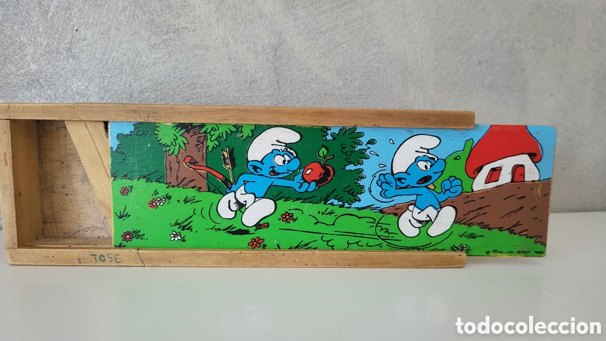 Antig&uuml;edades: PLUMIER MADERA DE PITUFOS PINTADO A MANO - Foto 1