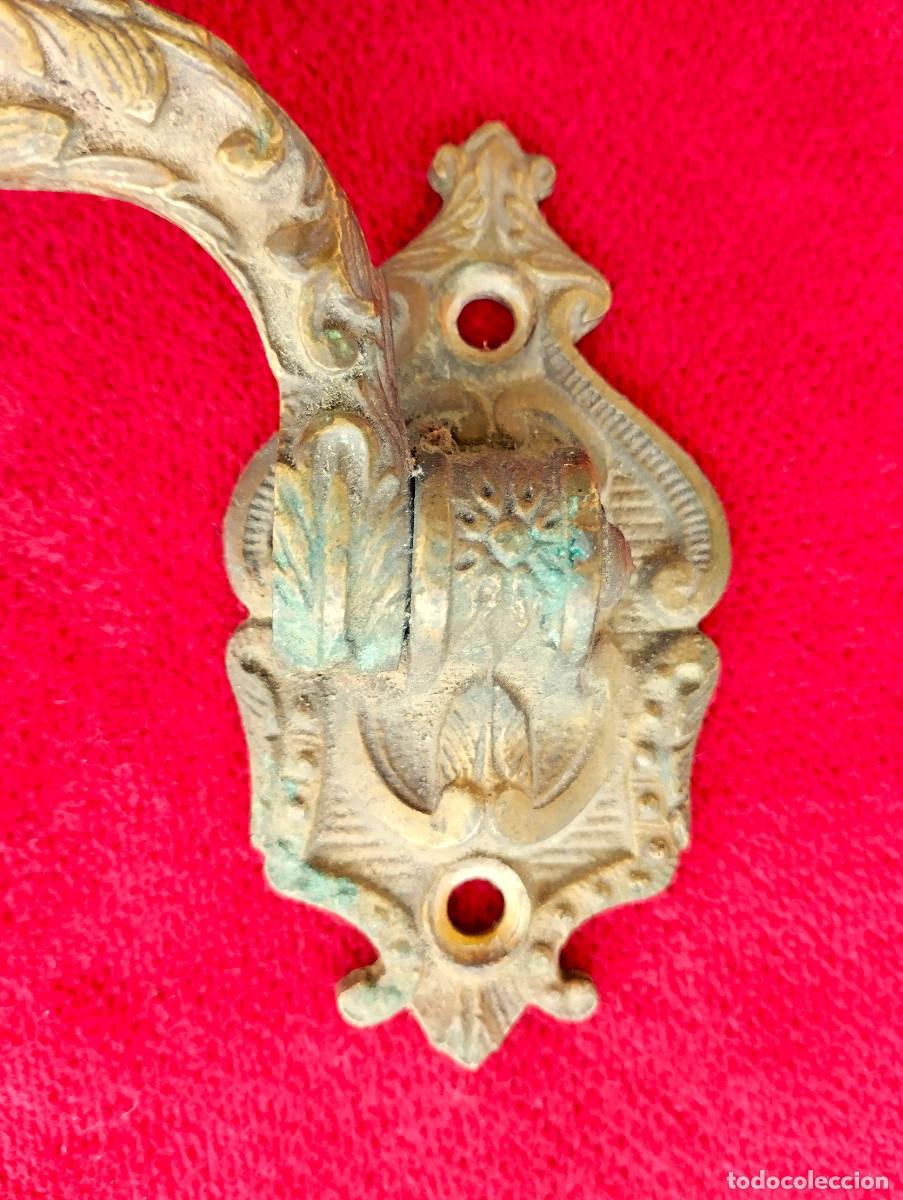 Antig&uuml;edades: ANTIGUO TIRADOR EN BRONCE - Foto 4