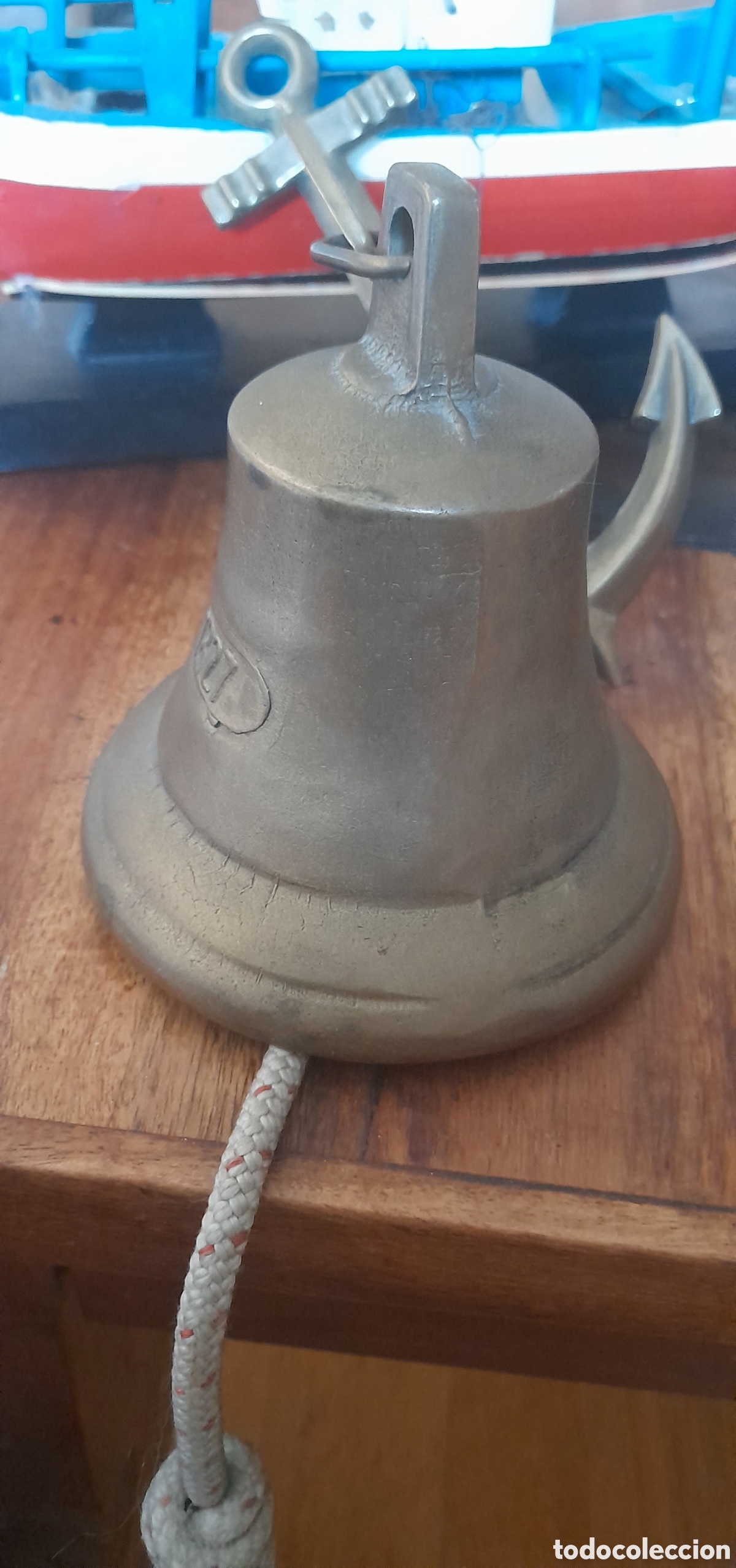 Antig&uuml;edades: Campana bronce con soporte ancla - Foto 3