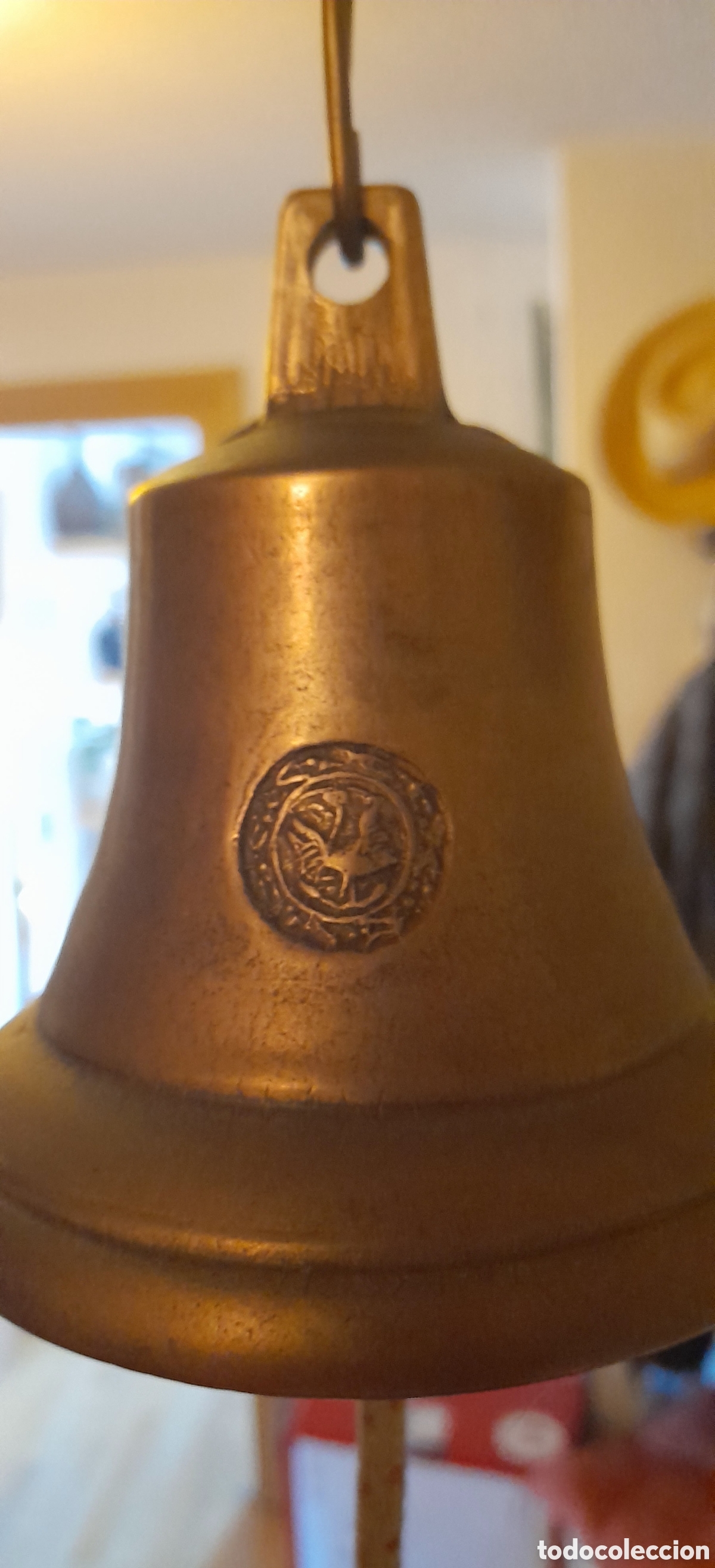 Antig&uuml;edades: Campana bronce con soporte ancla - Foto 5