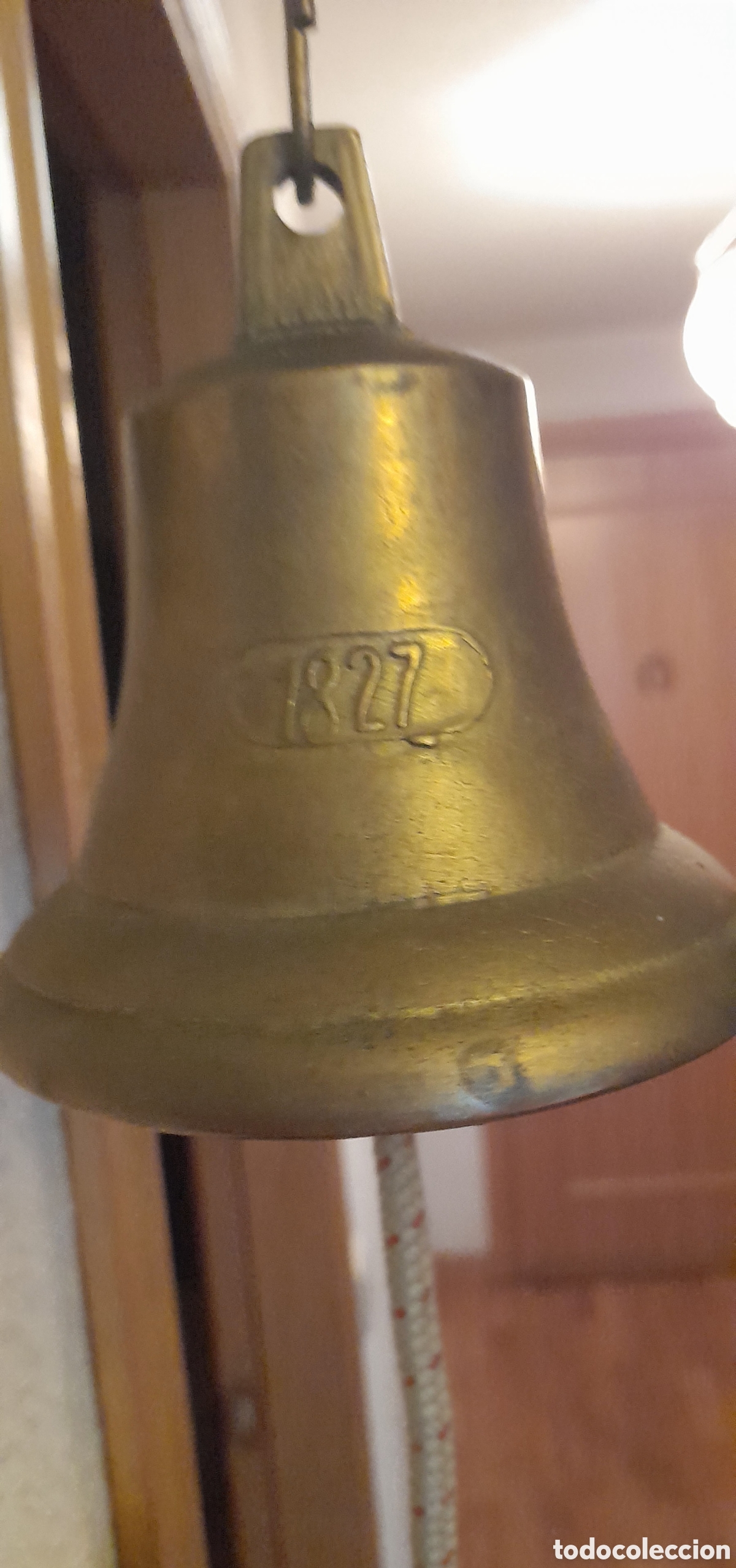 Antig&uuml;edades: Campana bronce con soporte ancla - Foto 6