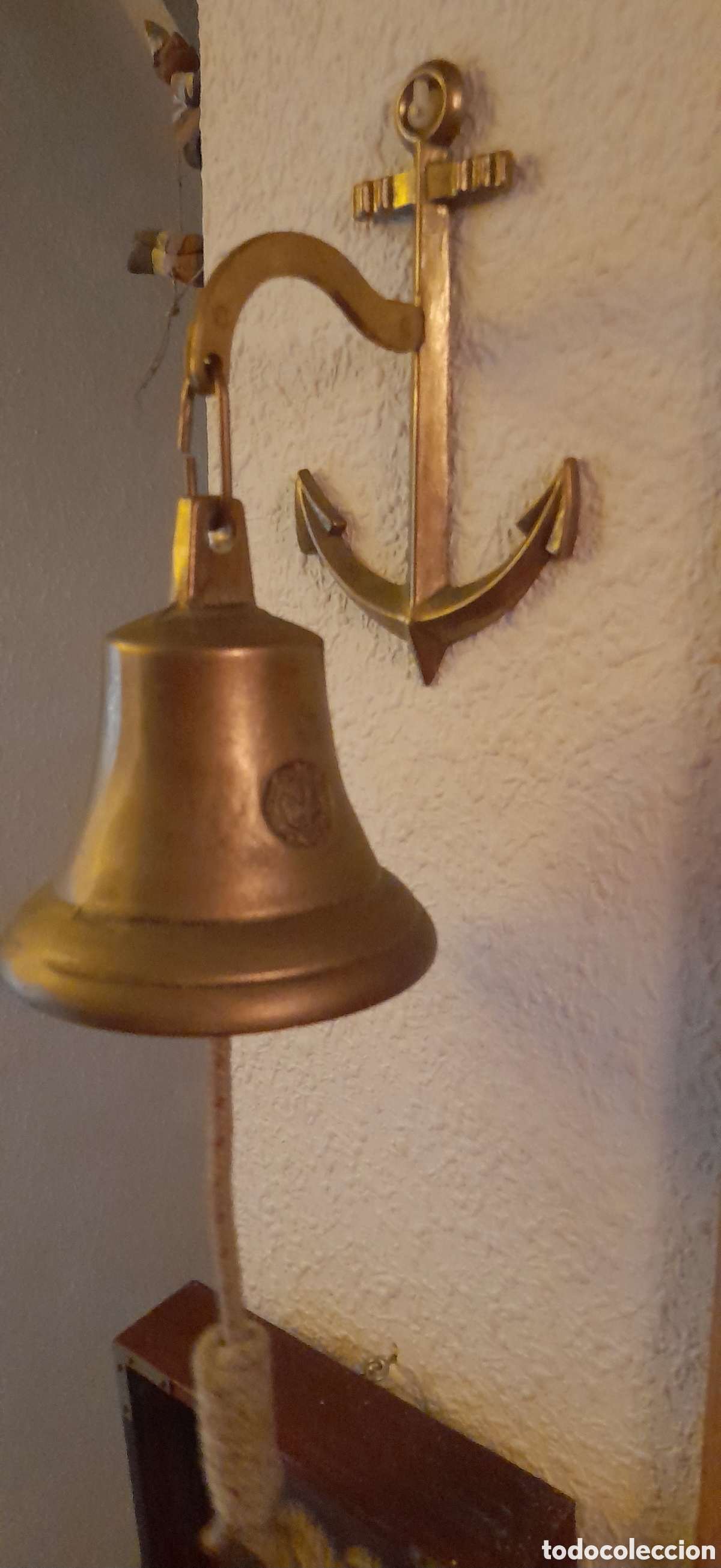 Antig&uuml;edades: Campana bronce con soporte ancla - Foto 8