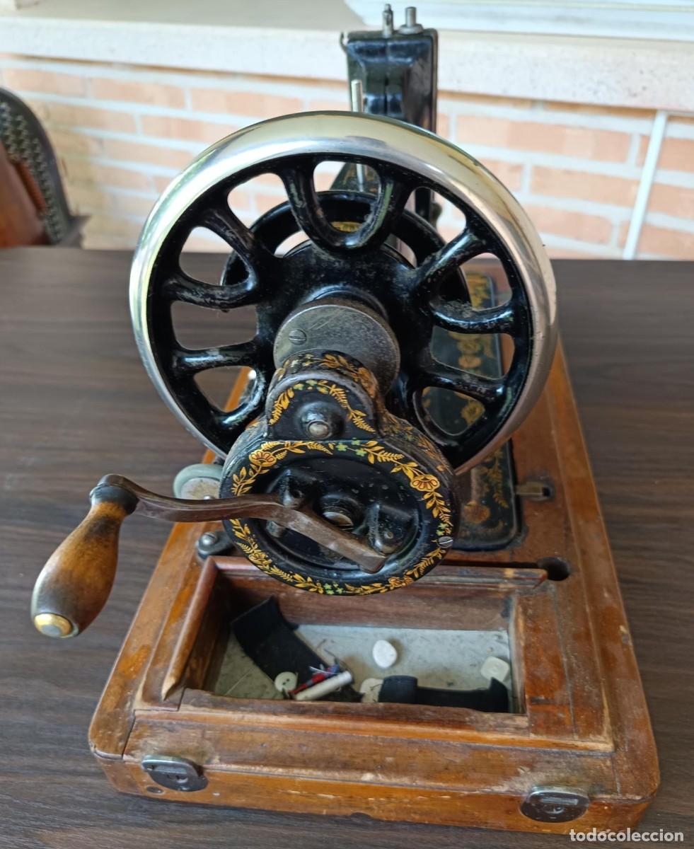 Antig&uuml;edades: M&Aacute;QUINA DE COSER CIRCA 1900 - Foto 3