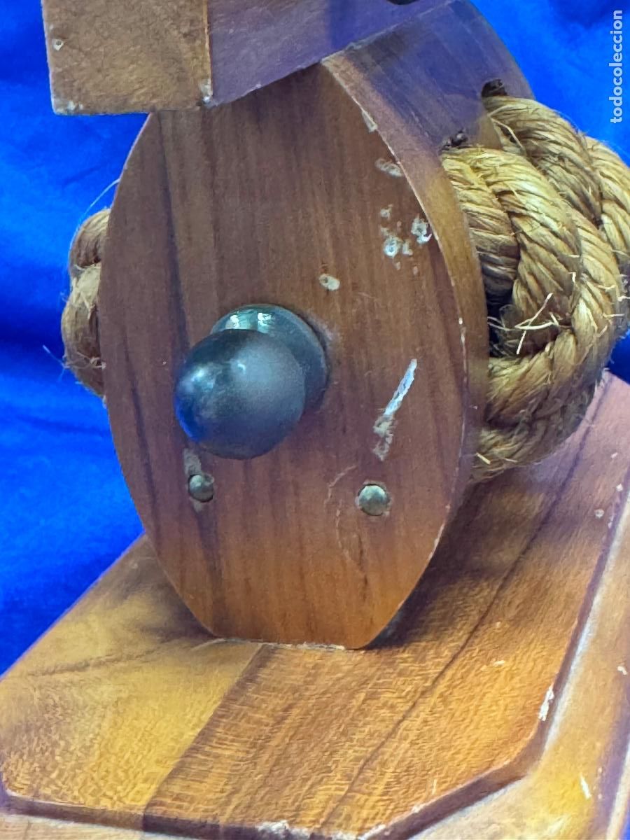 Antig&uuml;edades: Bar&oacute;metro tim&oacute;n de lat&oacute;n y madera - Foto 3