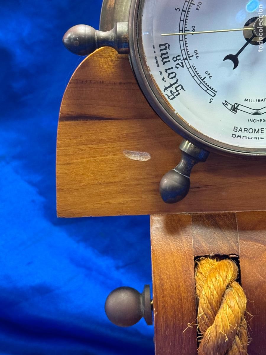 Antig&uuml;edades: Bar&oacute;metro tim&oacute;n de lat&oacute;n y madera - Foto 10