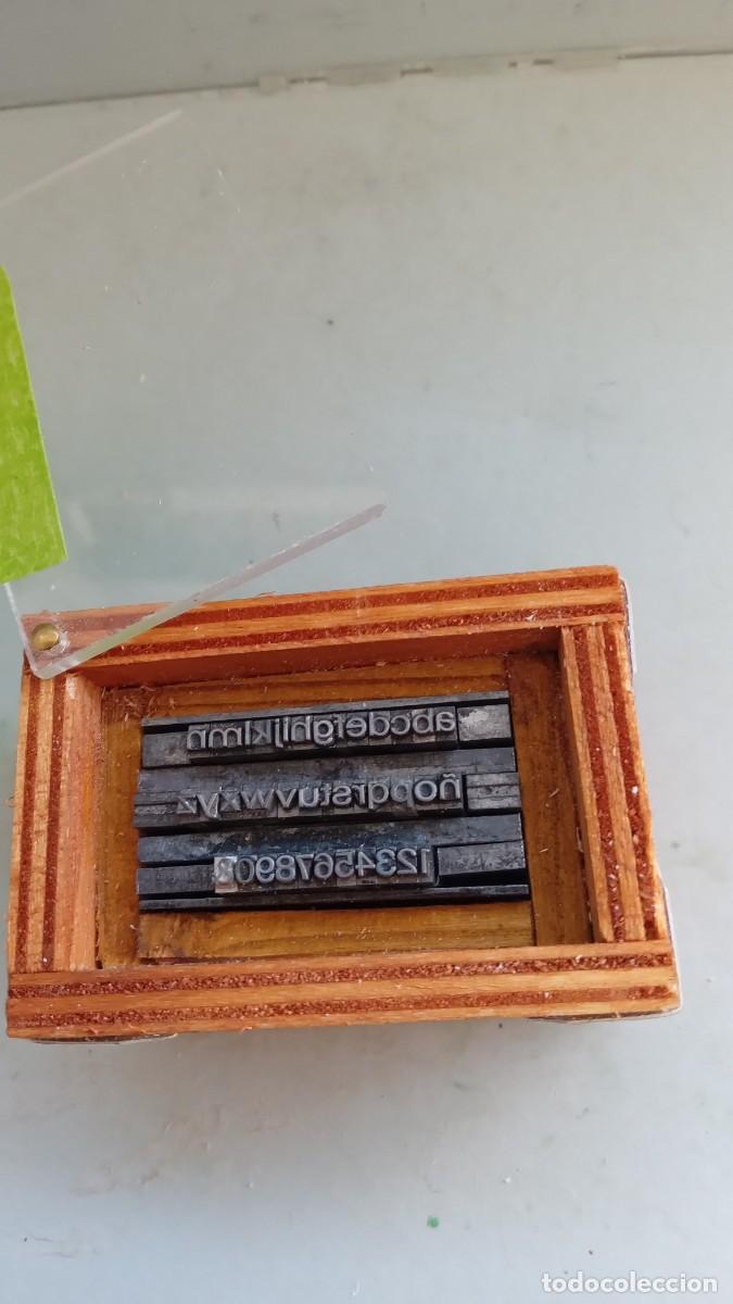 Antig&uuml;edades: IMPRENTA CAJITA LETRAS DE PLOMO, Ref 8R - Foto 2