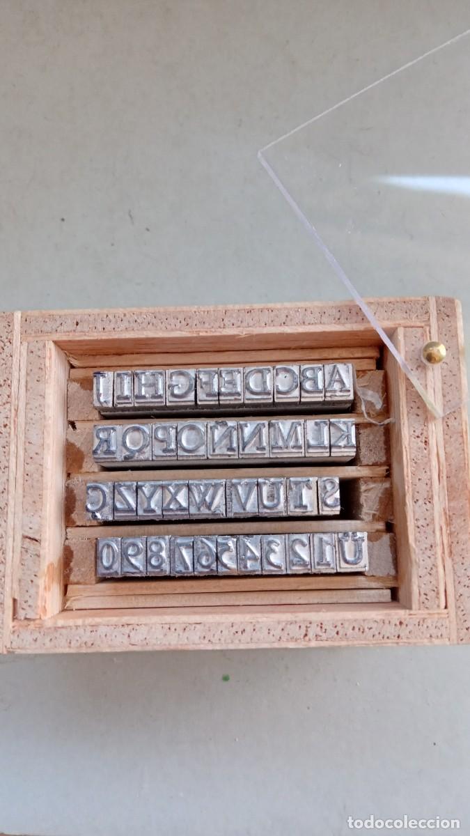 Antig&uuml;edades: IMPRENTA CAJITA LETRAS DE PLOMO REF 12G - Foto 2