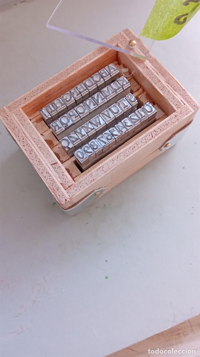 Antig&uuml;edades: IMPRENTA CAJITA LETRAS DE PLOMO REF 12G - Foto 5