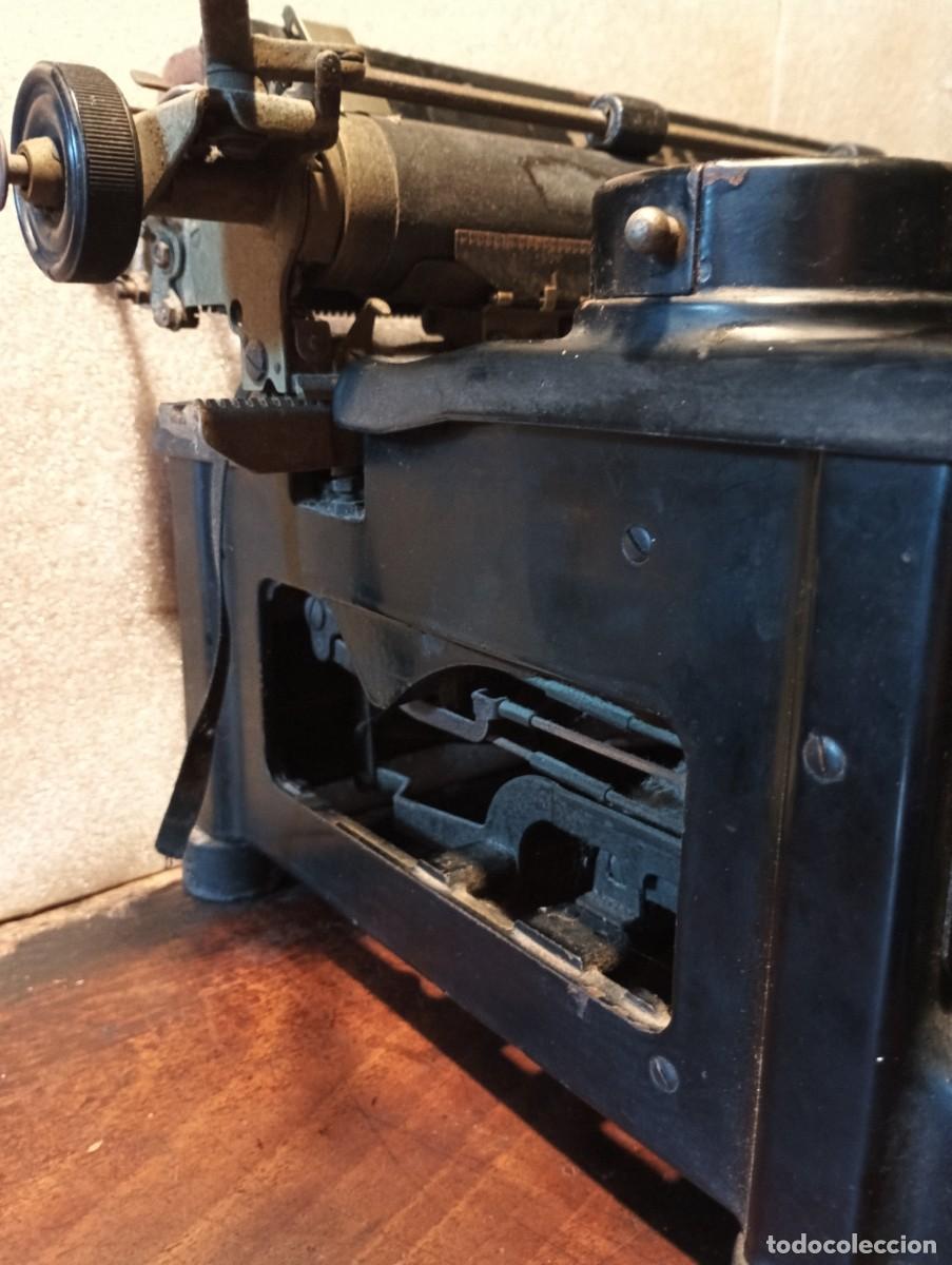Antig&uuml;edades: MAQUINA DE ESCRIBIR-ROYAL. - Foto 6
