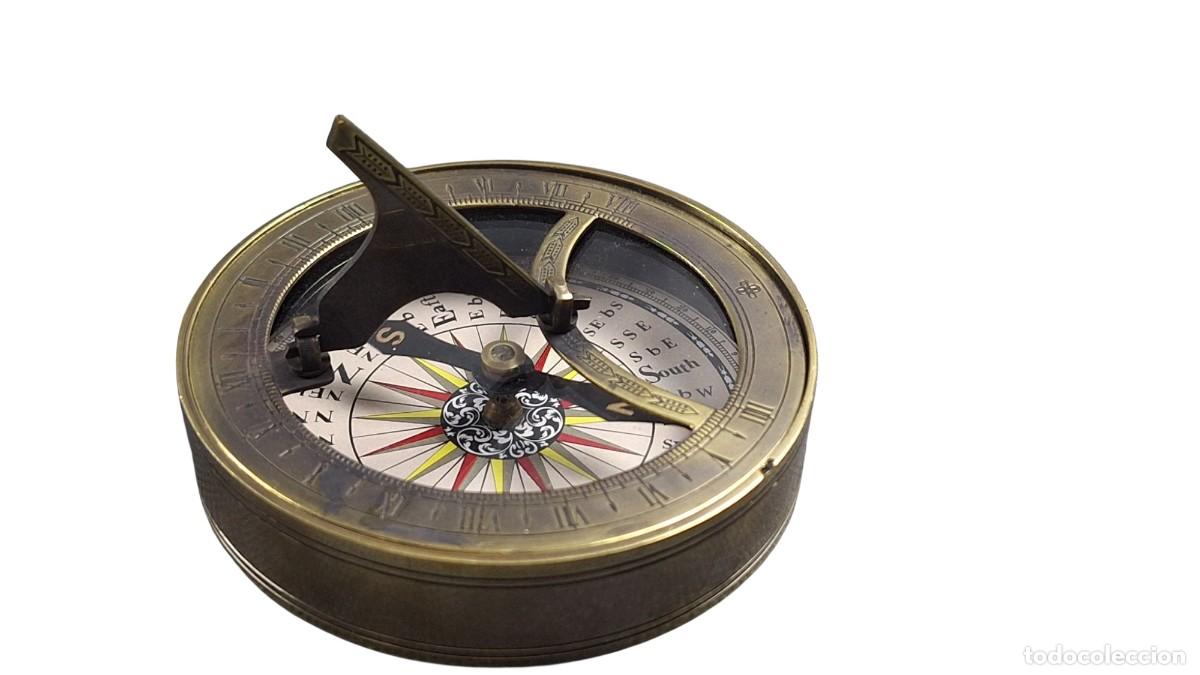 Antig&uuml;edades: Br&uacute;jula reloj de sol. - Foto 1